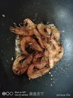 Make Pretzels, prawns step 3