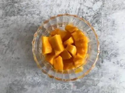 Make Mango yogurt step 0