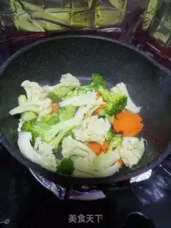 Make Garlic fried flowers step 6