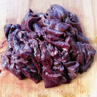 Make Pepper onions for pork step 1