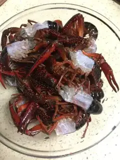 Make Spicy lobster step 0