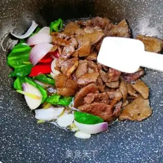 Make Pepper onions for pork step 13
