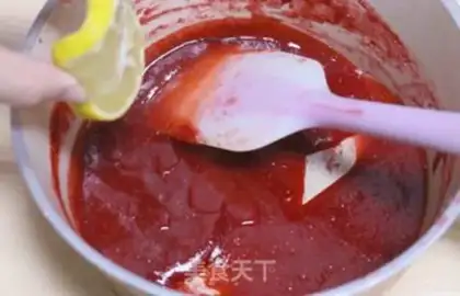 Make Kitty cream popsicle step 2