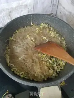 Make Green bean sprouts step 3