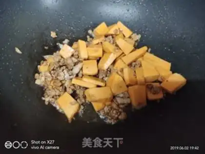 Make Pumpkin step 1
