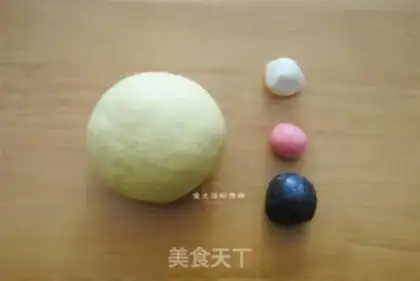 Make Sweet buns of Bikachu step 1