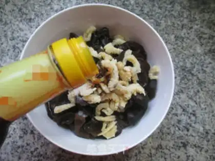 Make Open the black ear step 5