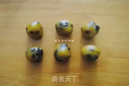 Make Sweet buns of Bikachu step 3