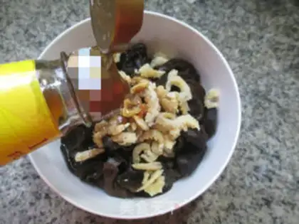 Make Open the black ear step 6