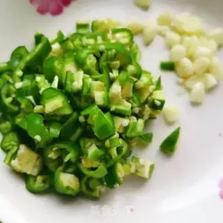 Make Green peppers and emptiness step 2