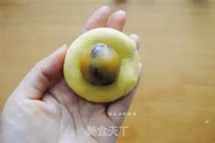 Make Sweet buns of Bikachu step 4