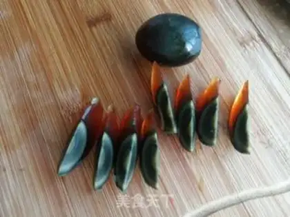 Make cucumber with eggs step 2