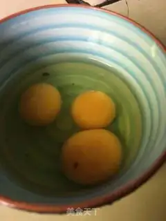 Make Soccer egg noodles step 0