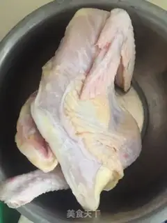 Make Powder chicken soup step 1