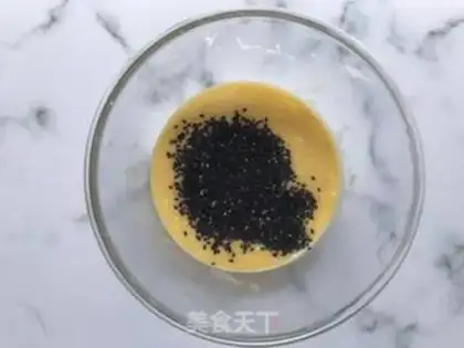 Make Black Sesame pretzels step 3