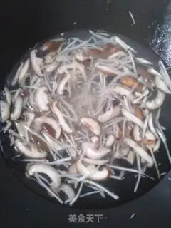 Make Double silver fish soup step 3