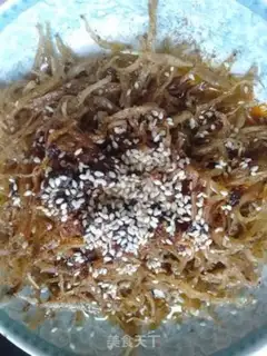 Make Spicy silver fish dry step 7