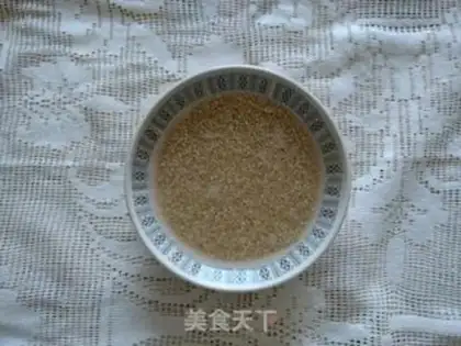 Make Quinoa honey dates step 1