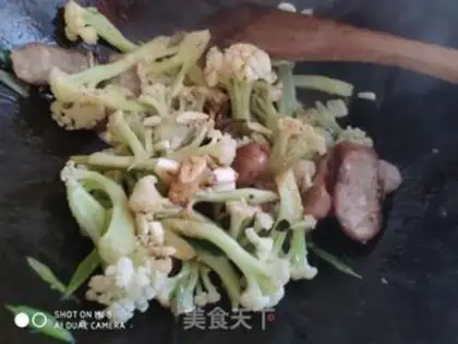 Make Sausage cut flowers step 7