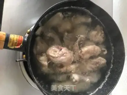 Make Pyramids, fried chickens step 1