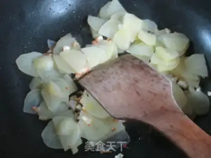 Make Garlic potato chips step 5