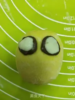 Make Little yellow people