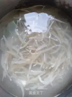 Make Double silver fish soup step 0