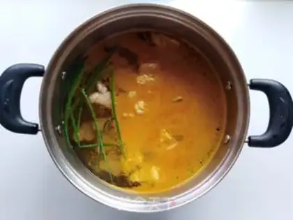 Make curry beef cover step 3