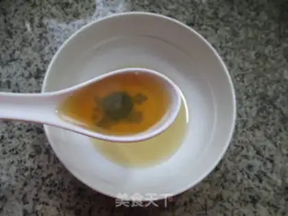 Make Tiger-skinned quail egg with beans step 1