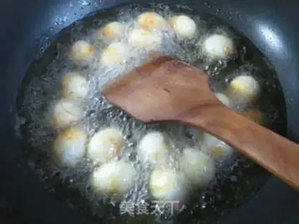 Make Tiger-skinned quail egg with beans step 7