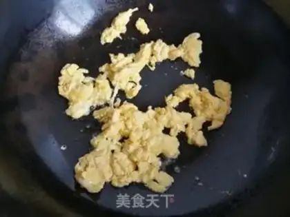 Make Fruit cucumber fried eggs step 3