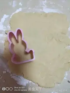 Make Little bunny cookies step 4