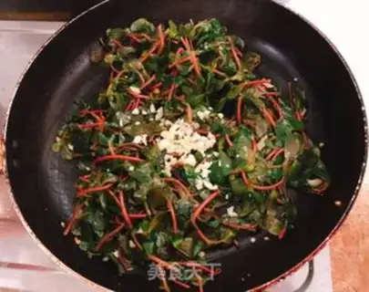 Make Garlic toothpaste step 4