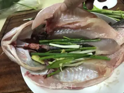 Make Onion saloon step 1