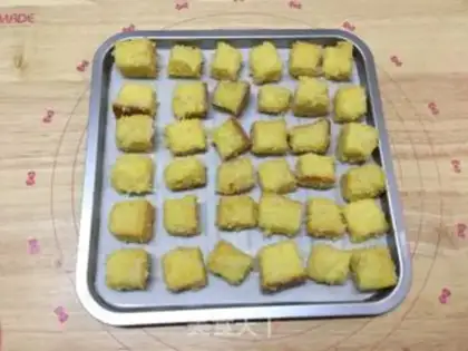 Make Cubes of custarded coconut step 5