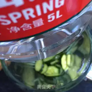 Make Honey cucumber juice step 3
