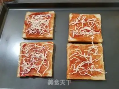 Make bread pizza step 4
