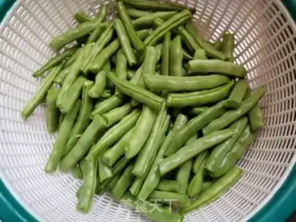 Make Frozen peppers with beans step 0
