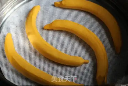 Make Banana buns step 6