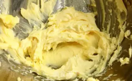 Make Piggy cookies step 1