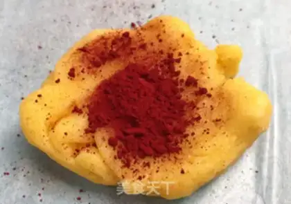 Make Piggy cookies step 8
