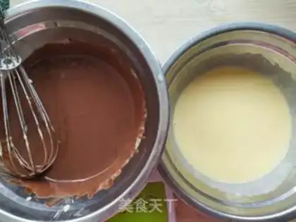 Make Zebra yogurt cake step 8
