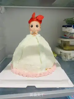 Make Barbie doll cake step 0