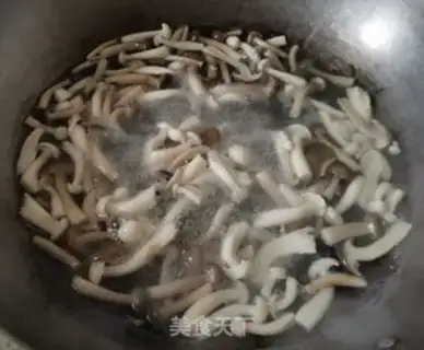 Make Pelican mushrooms step 2