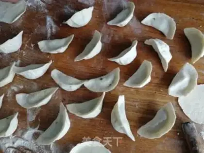 Make Northeast dumplings step 4