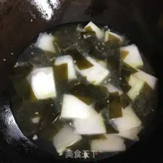 Make Pork shrimp pelt soup step 5