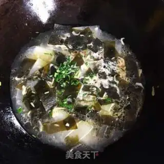 Make Pork shrimp pelt soup step 8