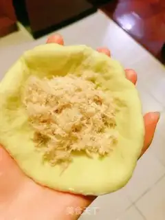 Make Chicken pine cheese cucumber bread step 3