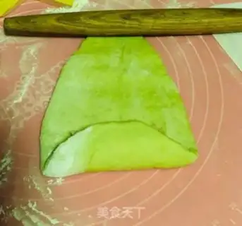 Make Chicken pine cheese cucumber bread step 8