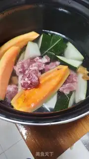 Make Pumpkin-bone soup step 1